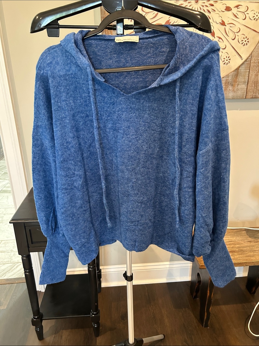 ZENANA/ Women's Cobalt Blue Hoodie/ Brand New Style for 2026 / Sz Large/Xtra Lg